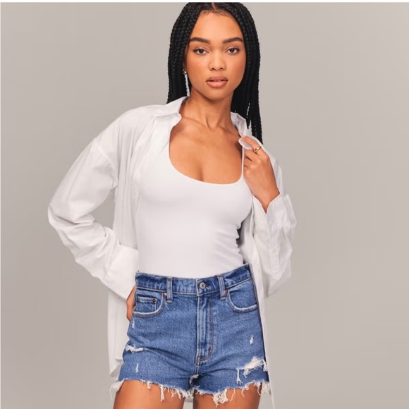 Abercrombie & Fitch Pants - Abercrombie High Rise shorts size 4